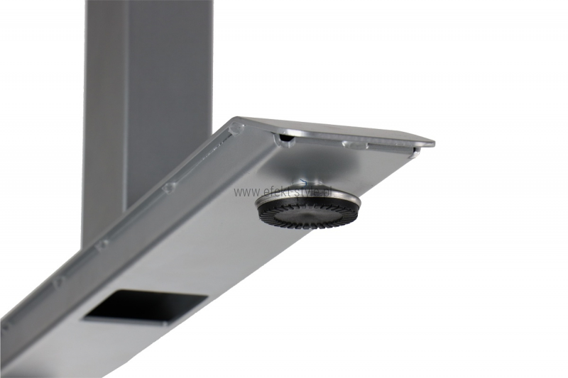 Stelaż UT04-3T/90A/A z elektryczną regulacją wysokości w zakresie 61,5-126,5 cm, 3 silniki/3 segmentowa kolumna, kolor aluminium