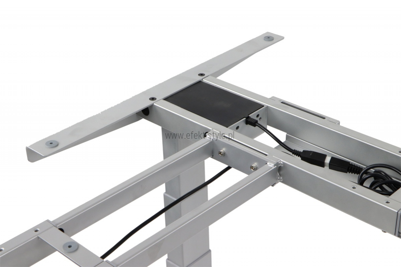Stelaż UT04-3T/90A/A z elektryczną regulacją wysokości w zakresie 61,5-126,5 cm, 3 silniki/3 segmentowa kolumna, kolor aluminium
