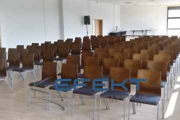 Malta Poznań - krzesła konferencyjne: sklejka + nakładka tapicerowana na siedzisku