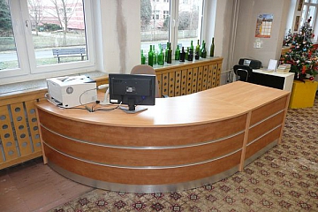 Biblioteka w Głogowie - lada recepcyjna