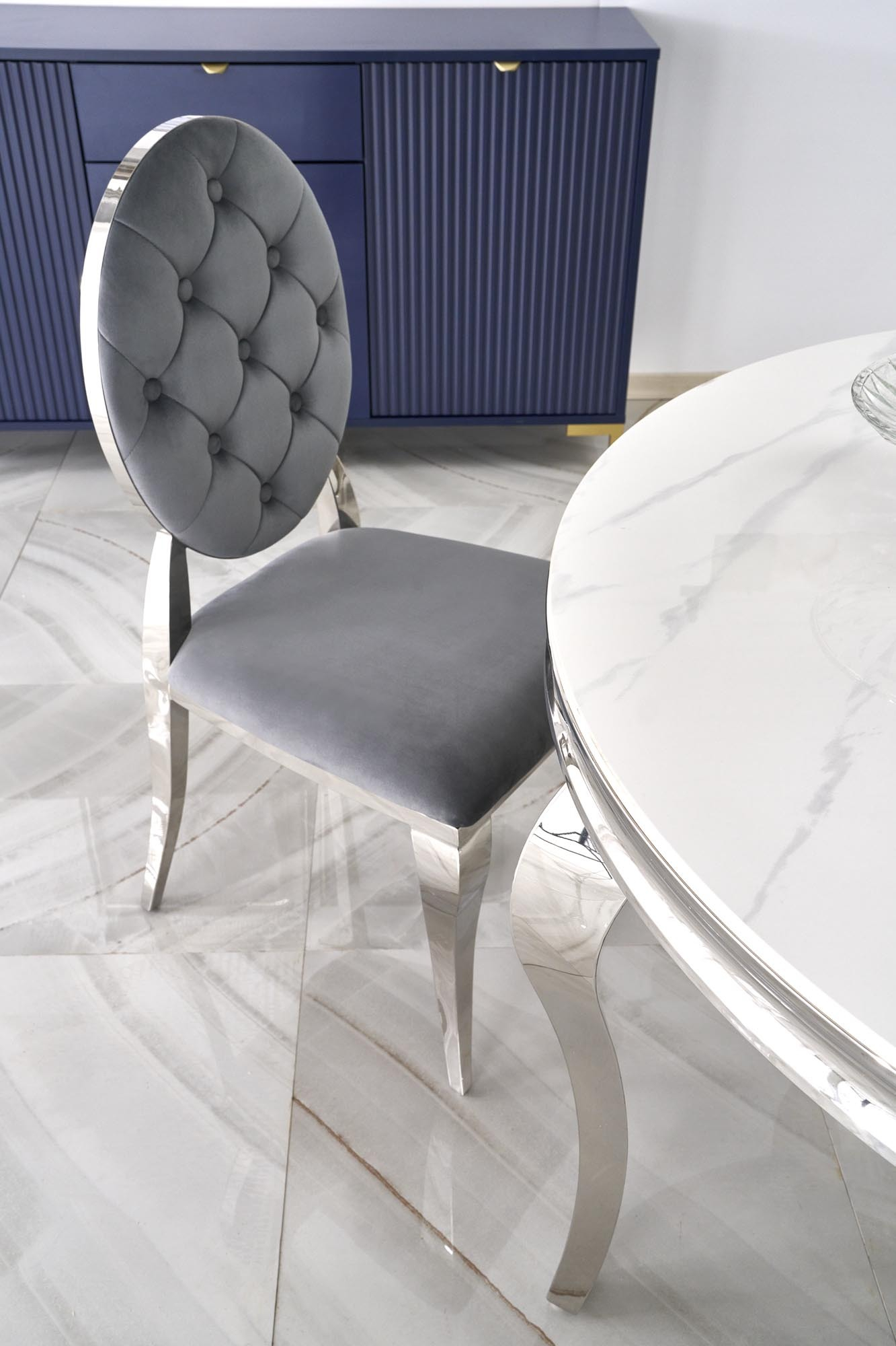 REGINALD stół okrągły 120/76 cm, blat - biały marmur, nogi - srebrny